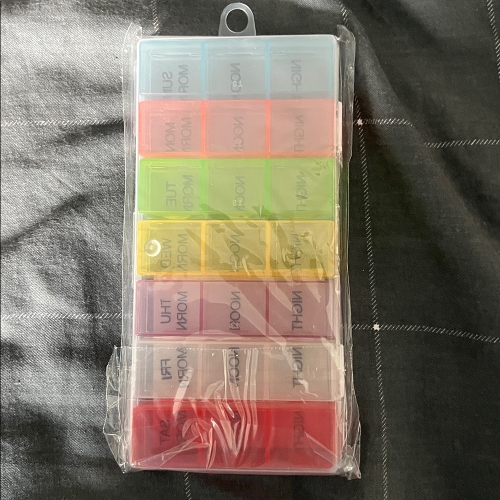 Premier Plus 7-Day Pill Organizer - Picture 4 of 5